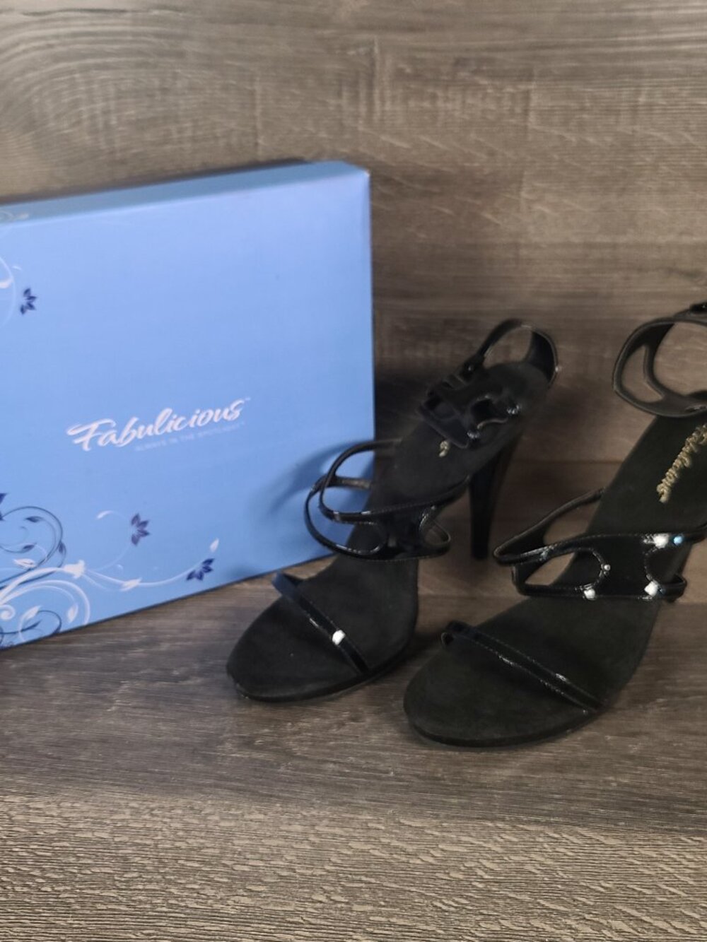 Fabulicious Black Leather Flair 458 Pumps Size 16M